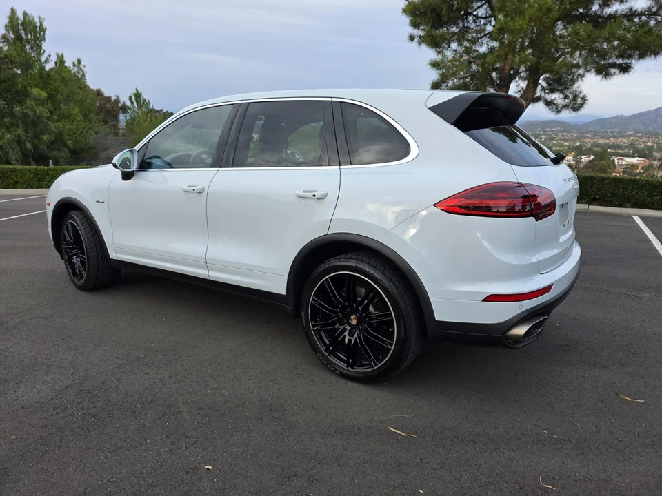 2015 Porsche 958 Cayenne Diesel - Image 14 of 31
