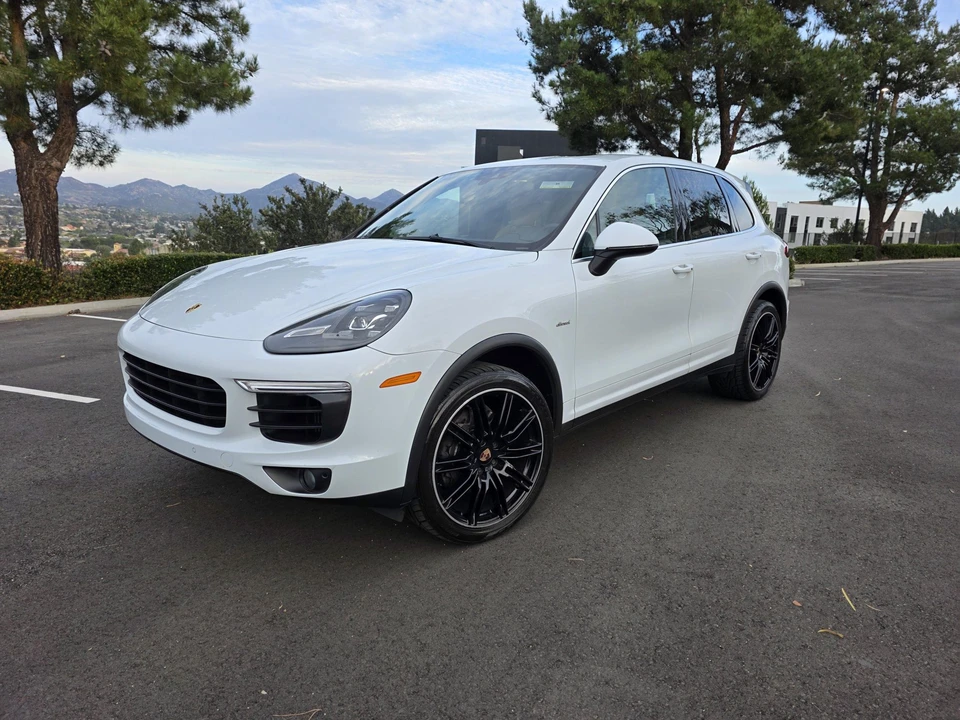2015 Porsche 958 Cayenne Diesel - Image 3 of 31