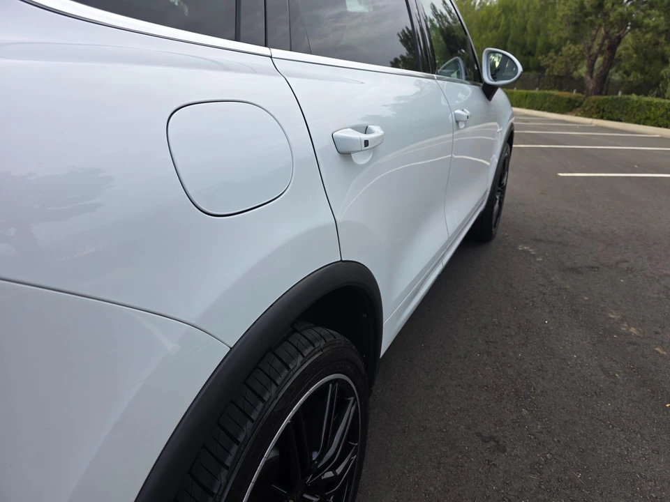 2015 Porsche 958 Cayenne Diesel - Image 26 of 31