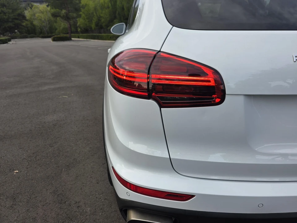 2015 Porsche 958 Cayenne Diesel - Image 24 of 31