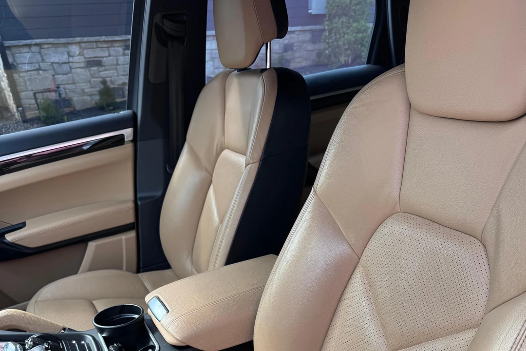 2015 Porsche 958 Cayenne Diesel - Image 25 of 31