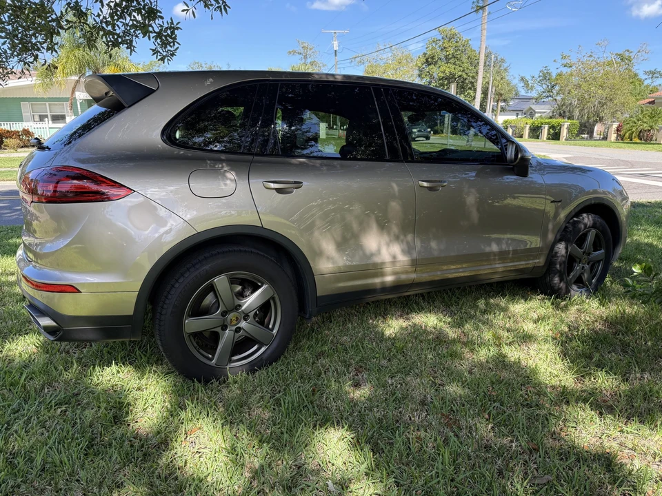 2015 Porsche 958 Cayenne Diesel - Image 18 of 31