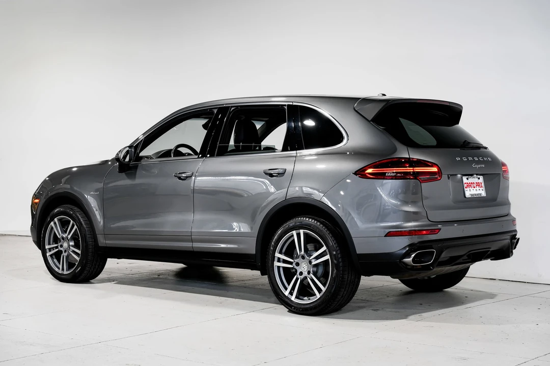 2015 Porsche 958 Cayenne Diesel - Image 8 of 12