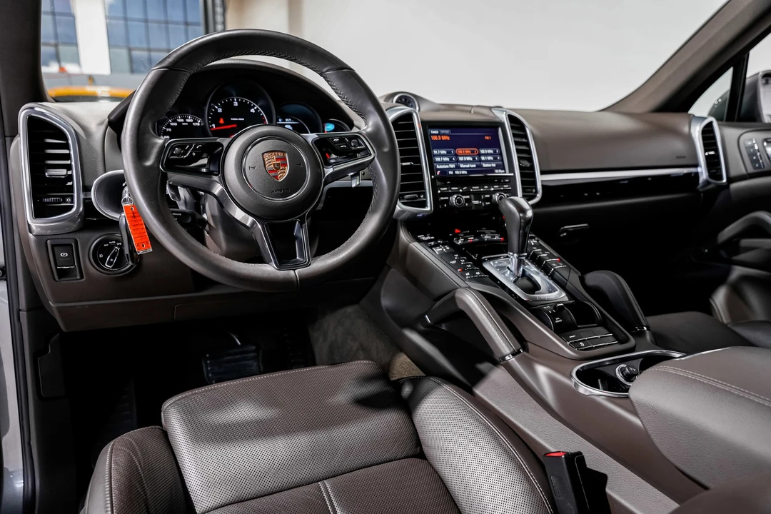 2015 Porsche 958 Cayenne Diesel - Image 9 of 12