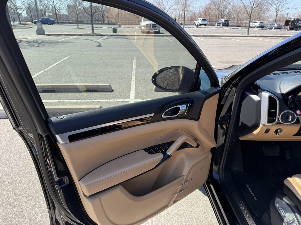 2015 Porsche 958 Cayenne Diesel - Image 12 of 31