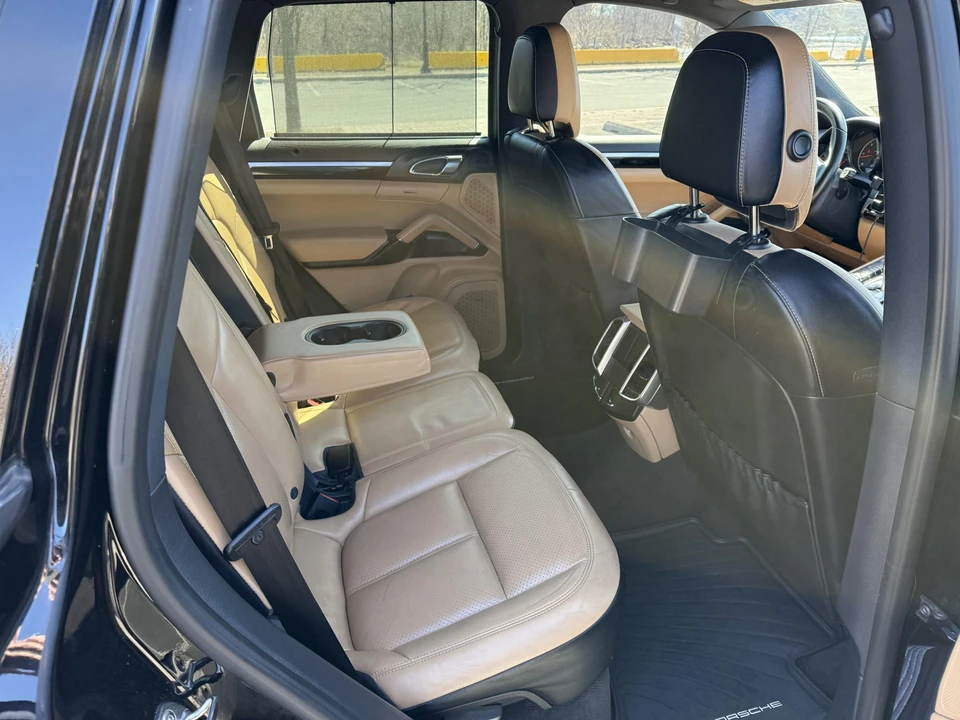 2015 Porsche 958 Cayenne Diesel - Image 18 of 31