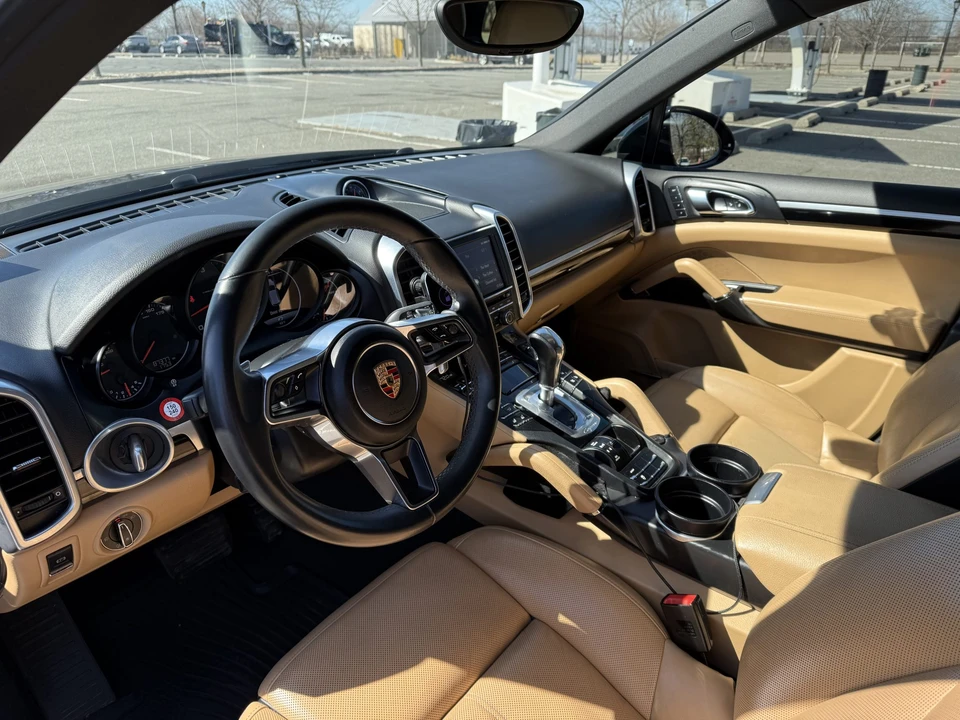 2015 Porsche 958 Cayenne Diesel - Image 10 of 31