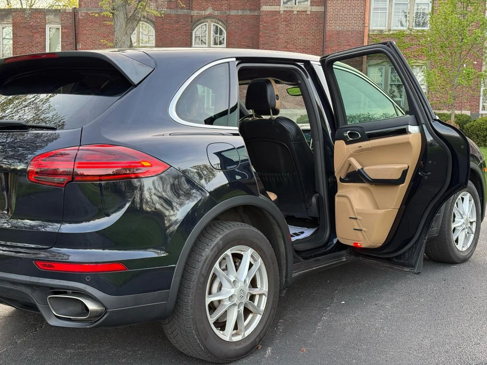 2015 Porsche 958 Cayenne Diesel - Image 5 of 22