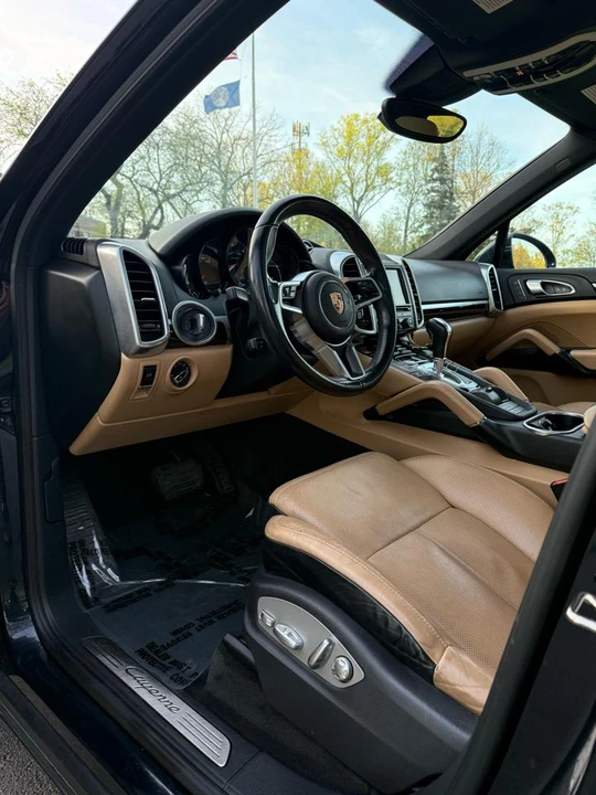 2015 Porsche 958 Cayenne Diesel - Image 13 of 22