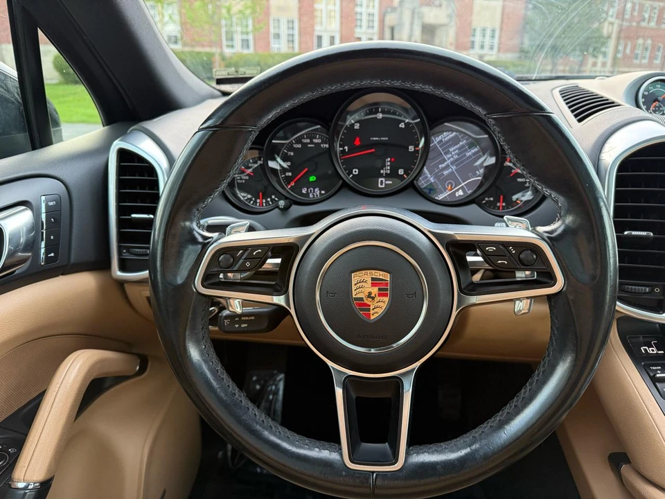 2015 Porsche 958 Cayenne Diesel - Image 16 of 22