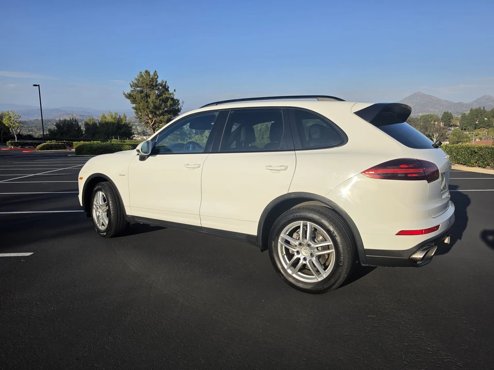 2015 Porsche 958 Cayenne Diesel - Image 7 of 31