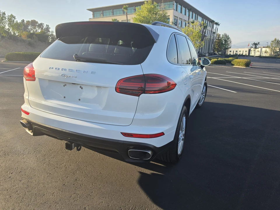 2015 Porsche 958 Cayenne Diesel - Image 12 of 31