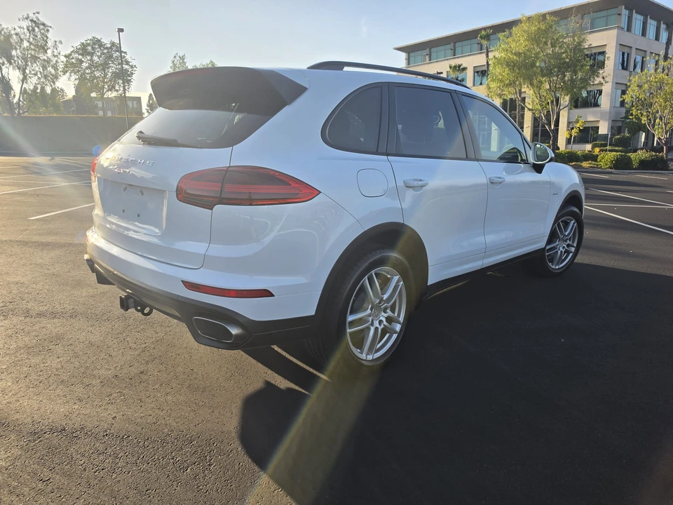 2015 Porsche 958 Cayenne Diesel - Image 13 of 31