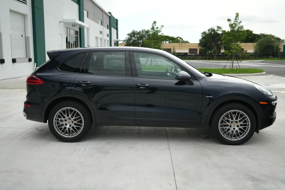 2015 Porsche 958 Cayenne Diesel - Image 19 of 31