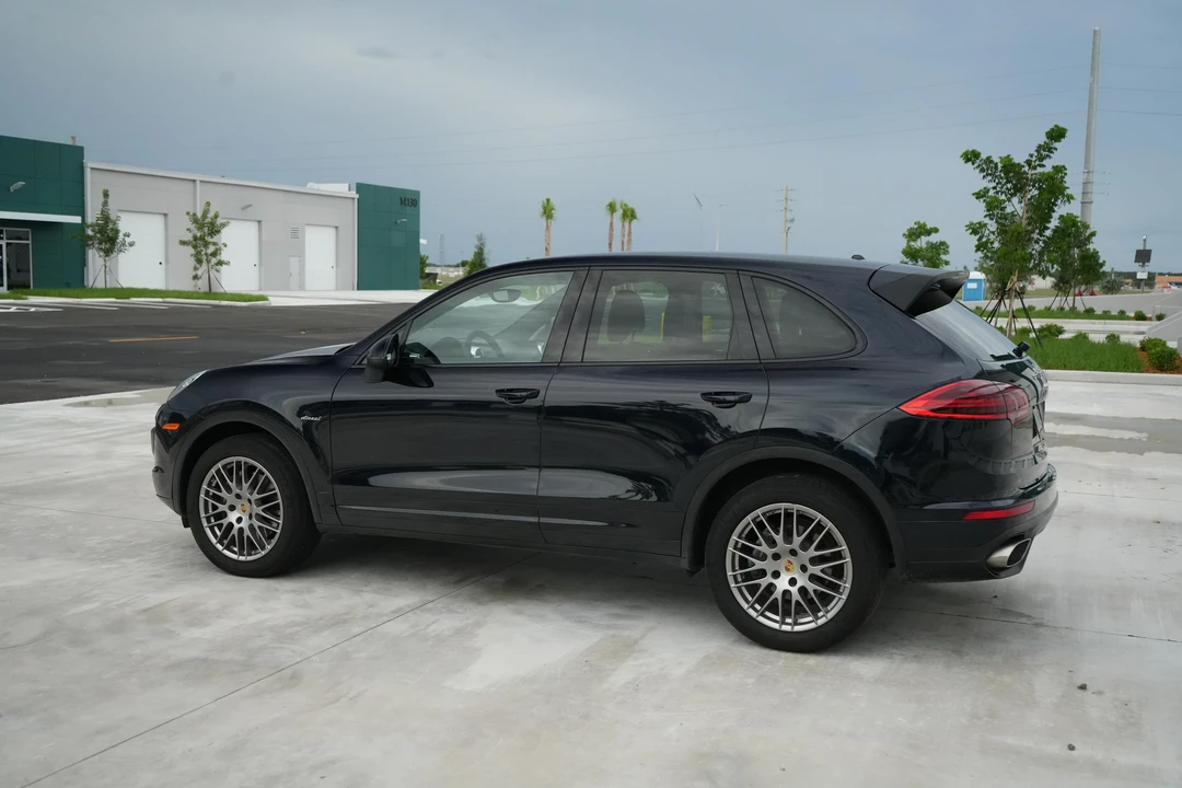 2015 Porsche 958 Cayenne Diesel - Image 10 of 31
