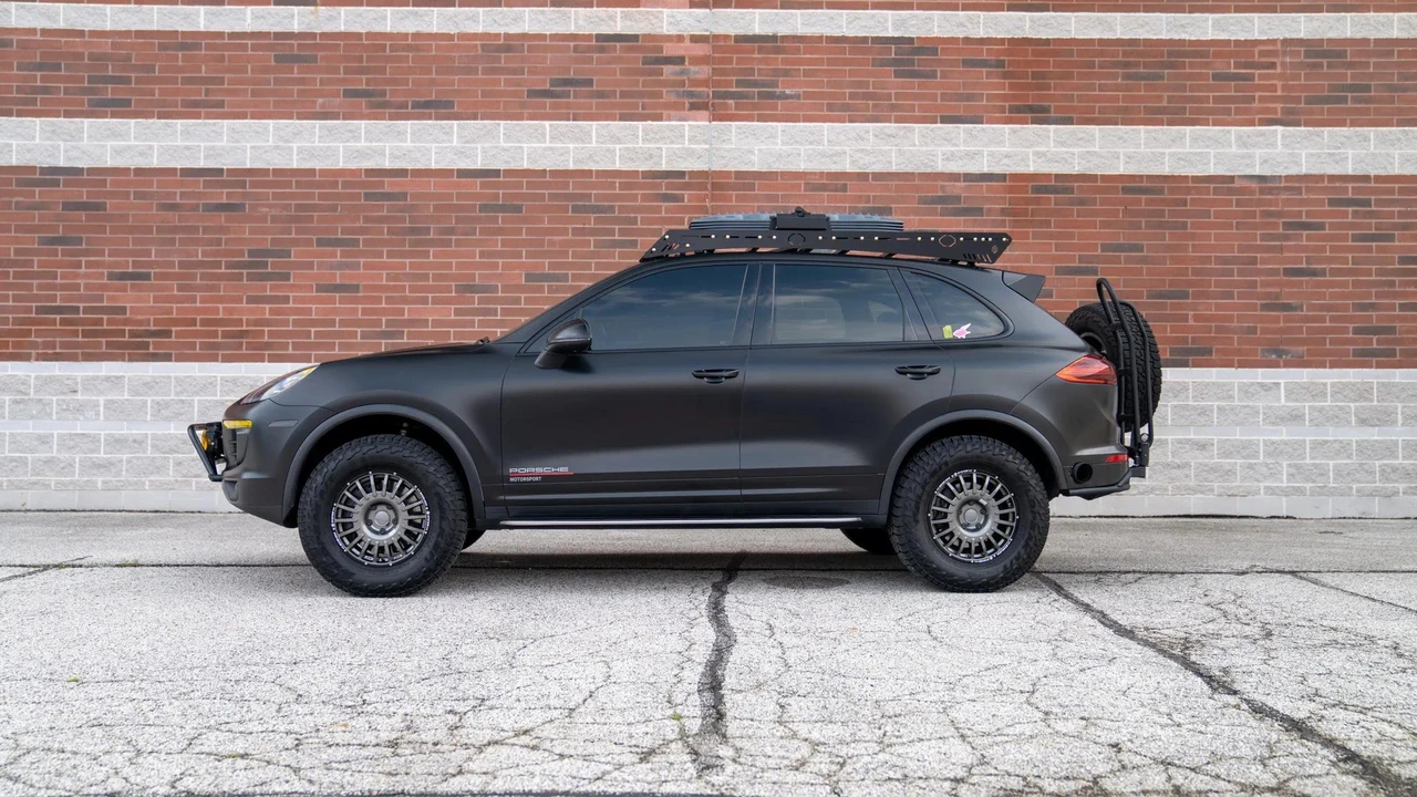 2015 Porsche 958 Cayenne Diesel - Image 10 of 31