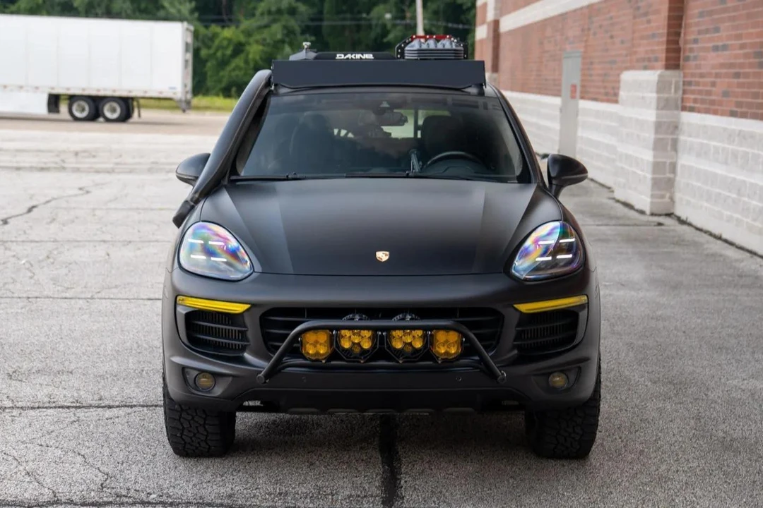 2015 Porsche 958 Cayenne Diesel - Image 2 of 31