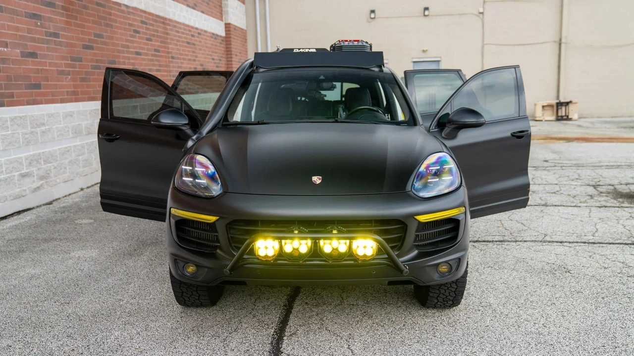 2015 Porsche 958 Cayenne Diesel - Image 25 of 31