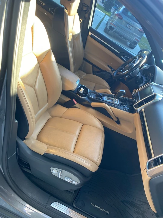 2015 Porsche 958 Cayenne Diesel - Image 9 of 20