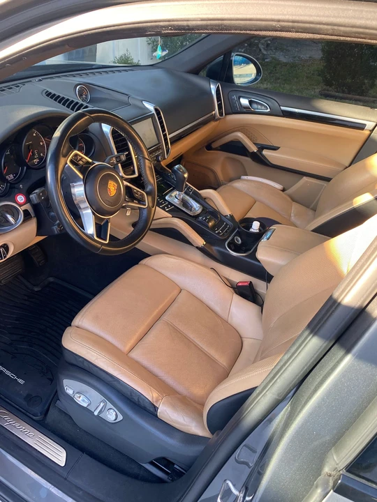2015 Porsche 958 Cayenne Diesel - Image 10 of 20