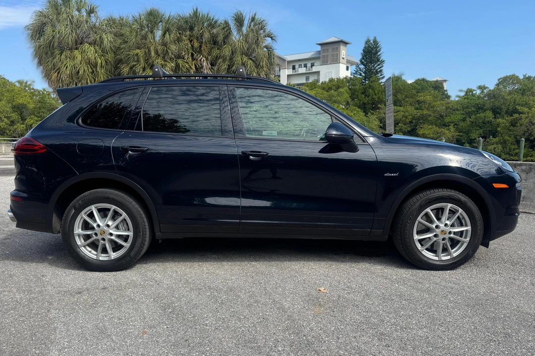 2015 Porsche 958 Cayenne Diesel - Image 3 of 31