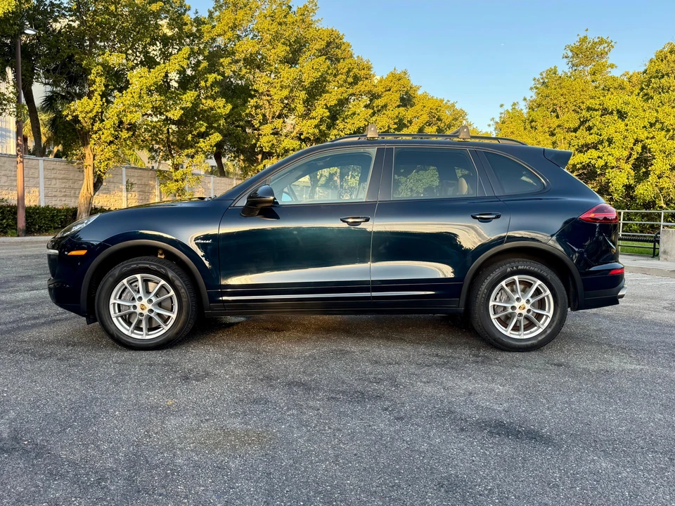 2015 Porsche 958 Cayenne Diesel - Image 30 of 31