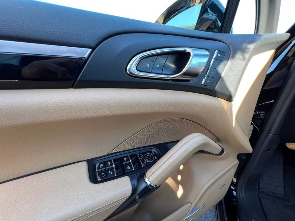 2015 Porsche 958 Cayenne Diesel - Image 29 of 31