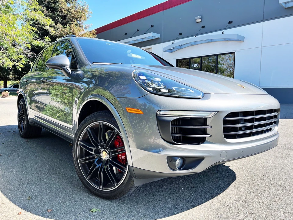 2015 Porsche 958 Cayenne Diesel - Image 2 of 15