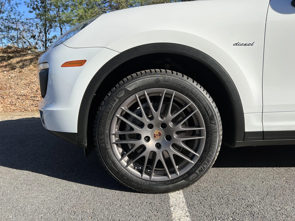 2015 Porsche 958 Cayenne Diesel - Image 18 of 31