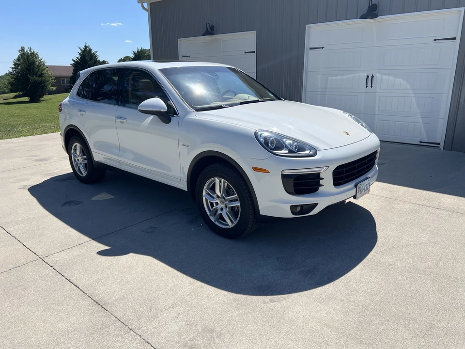 2015 Porsche 958 Cayenne Diesel - Image 16 of 31