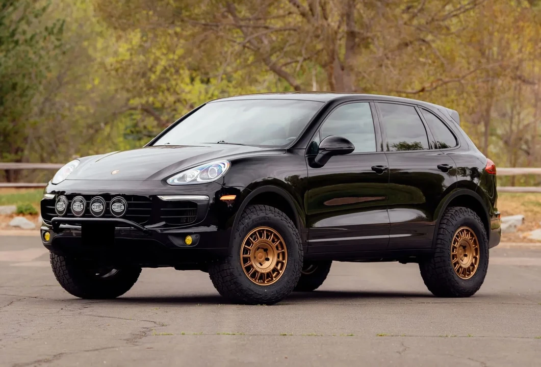 2015 Porsche 958 Cayenne Diesel - Image 2 of 31