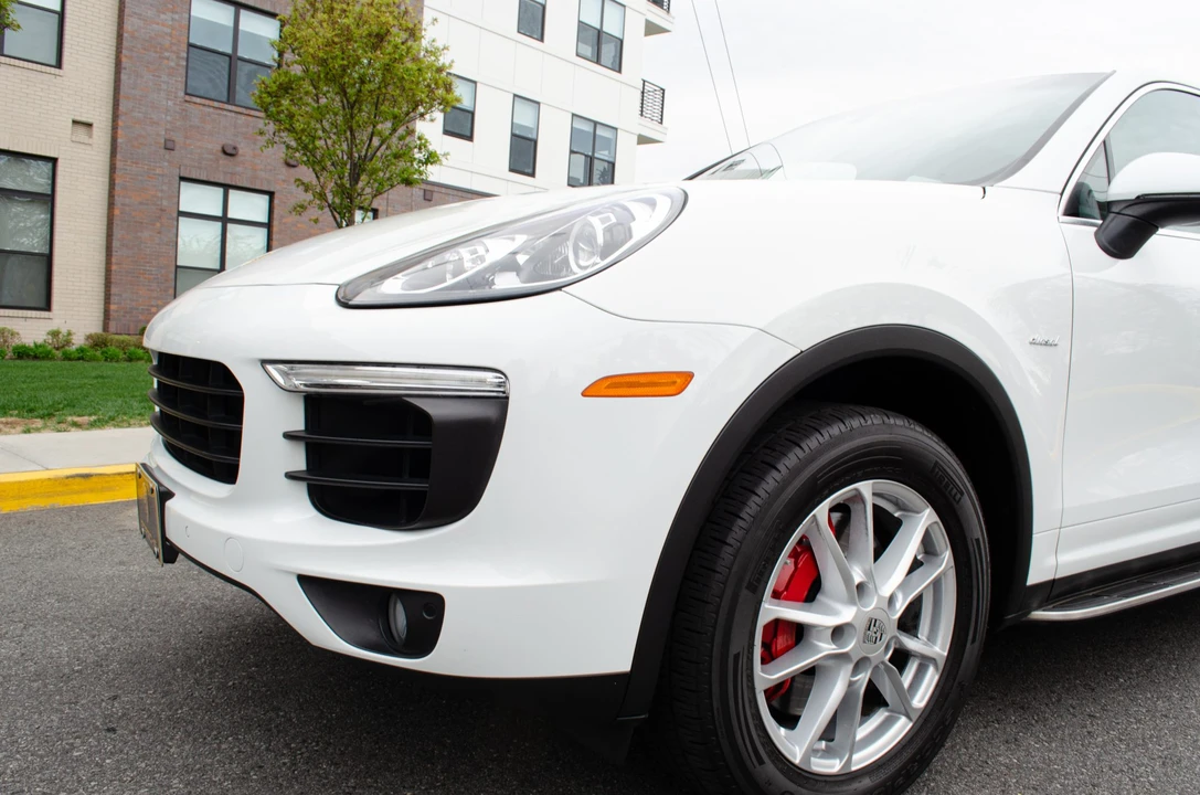 2015 Porsche 958 Cayenne Diesel - Image 30 of 31