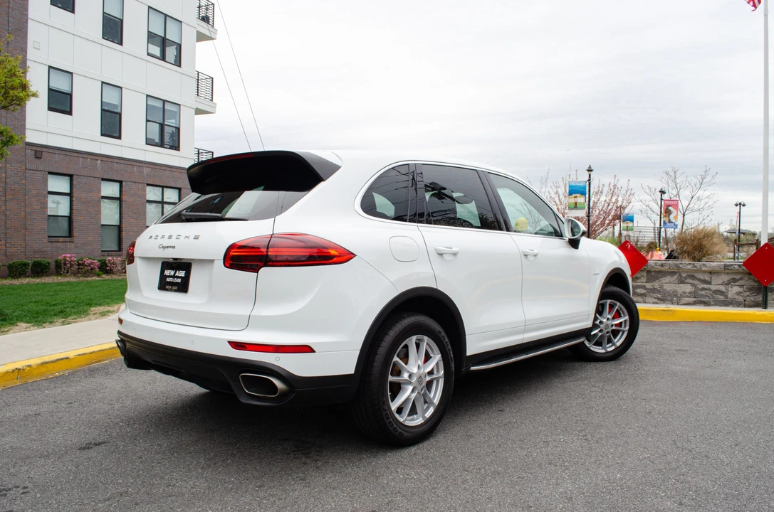 2015 Porsche 958 Cayenne Diesel - Image 17 of 31