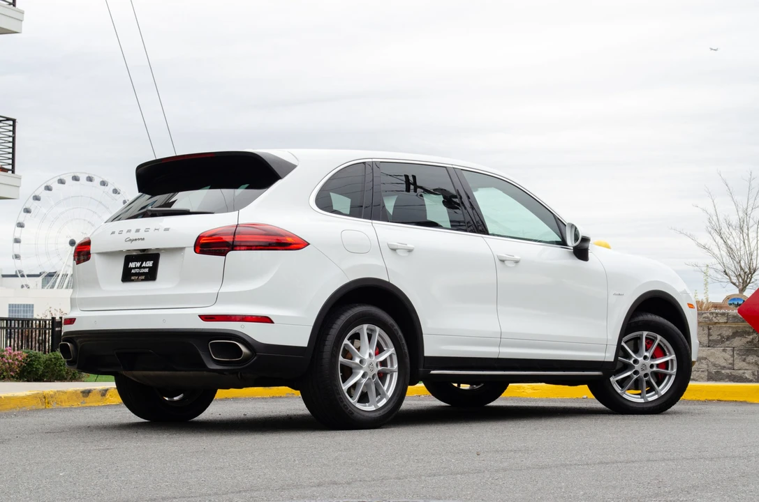 2015 Porsche 958 Cayenne Diesel - Image 19 of 31