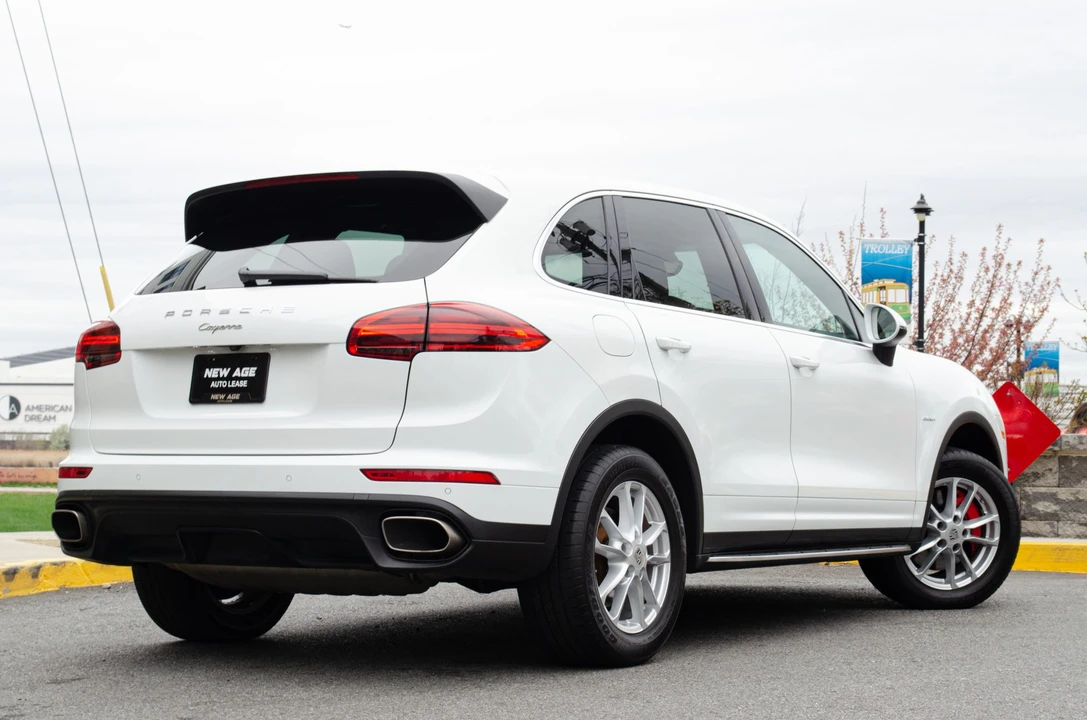 2015 Porsche 958 Cayenne Diesel - Image 18 of 31