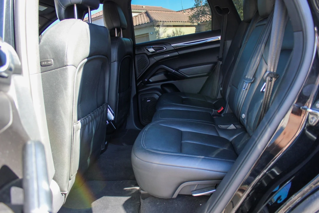 2015 Porsche 958 Cayenne Diesel - Image 10 of 15