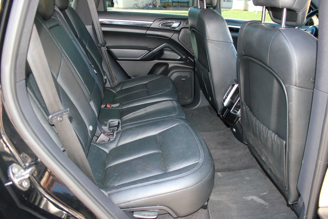 2015 Porsche 958 Cayenne Diesel - Image 13 of 15