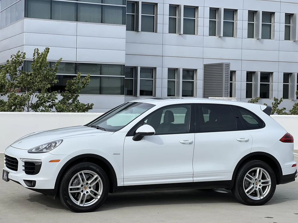 2015 Porsche 958 Cayenne Diesel - Image 8 of 31