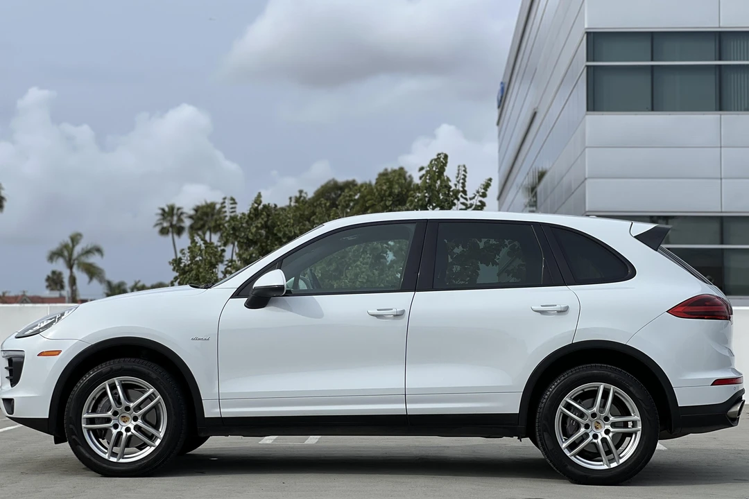 2015 Porsche 958 Cayenne Diesel - Image 3 of 31