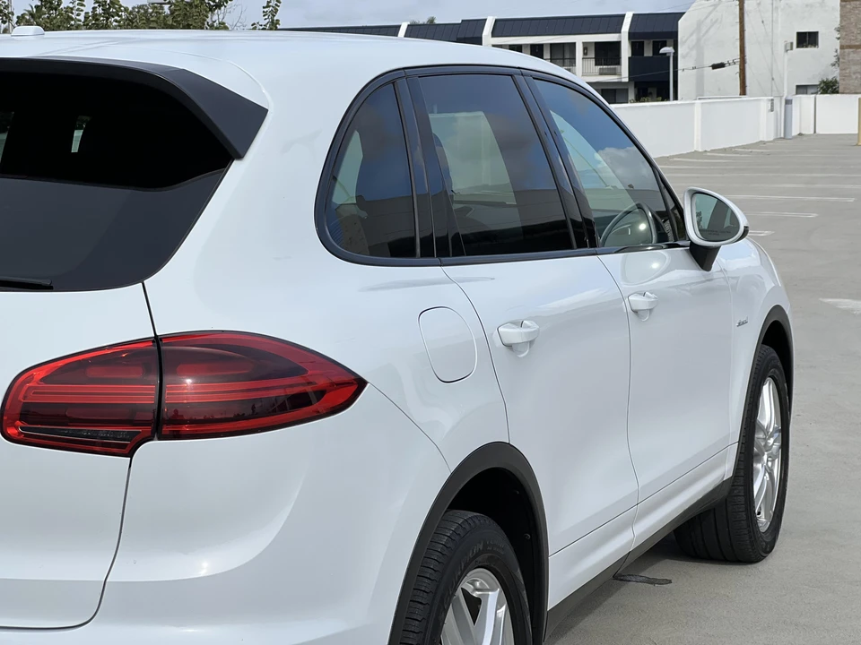 2015 Porsche 958 Cayenne Diesel - Image 26 of 31