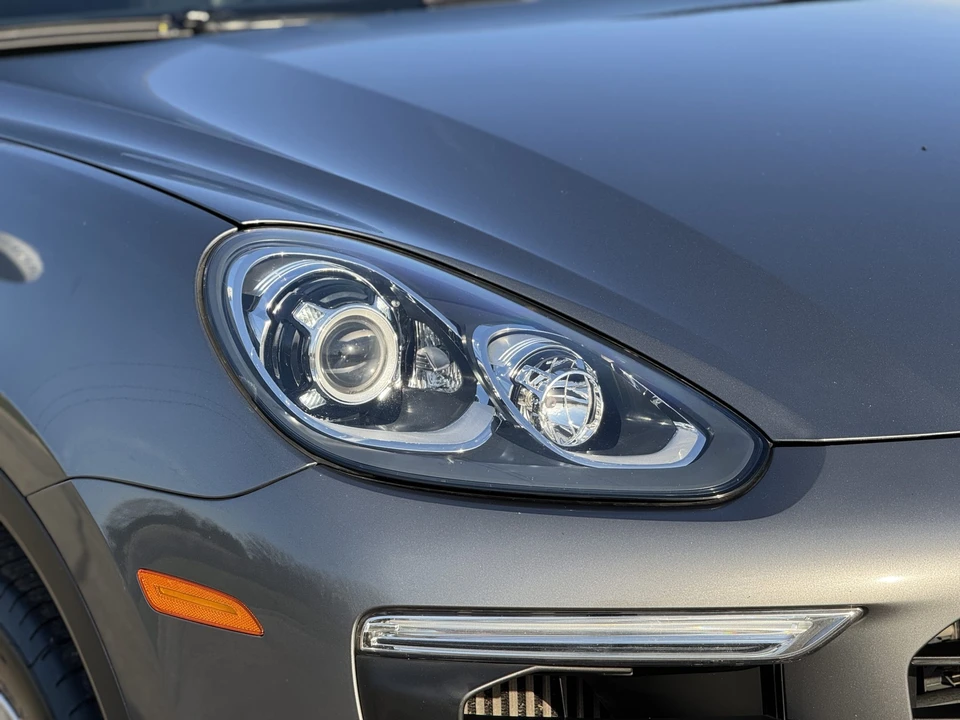 2015 Porsche 958 Cayenne Diesel - Image 26 of 31