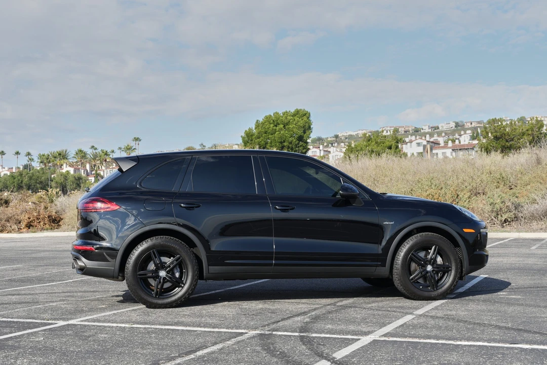 2015 Porsche 958 Cayenne Diesel - Image 10 of 31