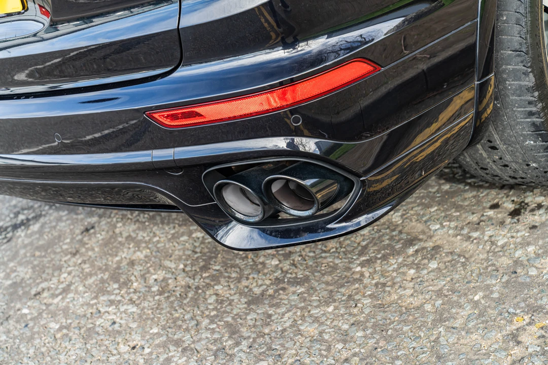 2015 Porsche 958 Cayenne GTS - Image 11 of 31