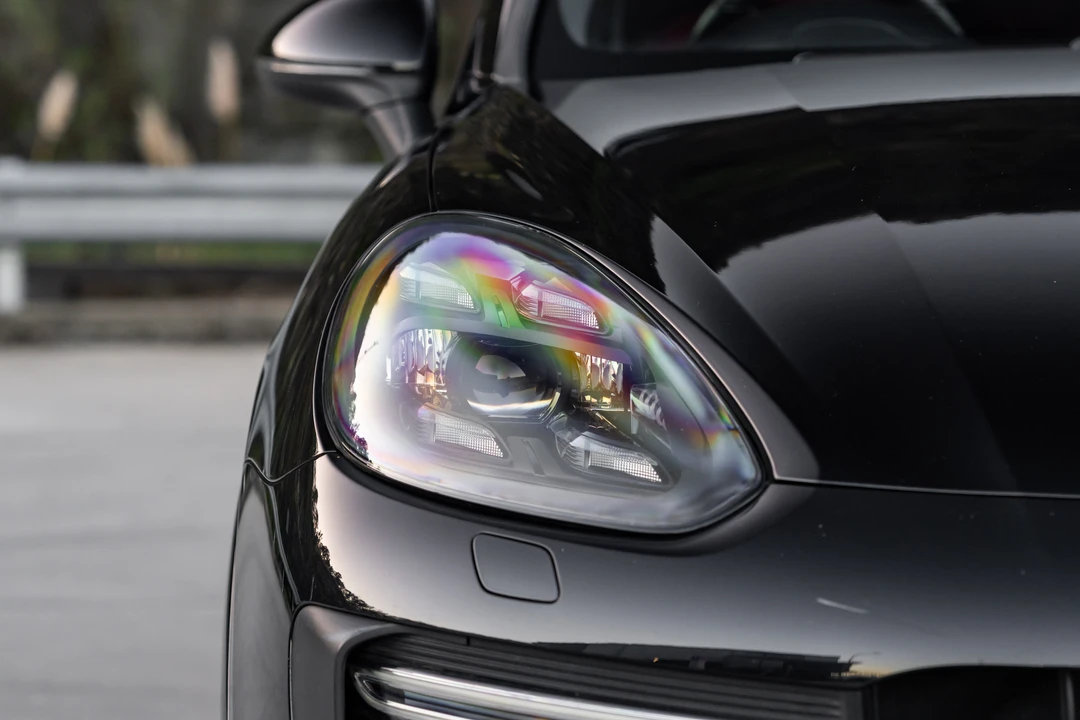 2015 Porsche 958 Cayenne GTS - Image 11 of 31