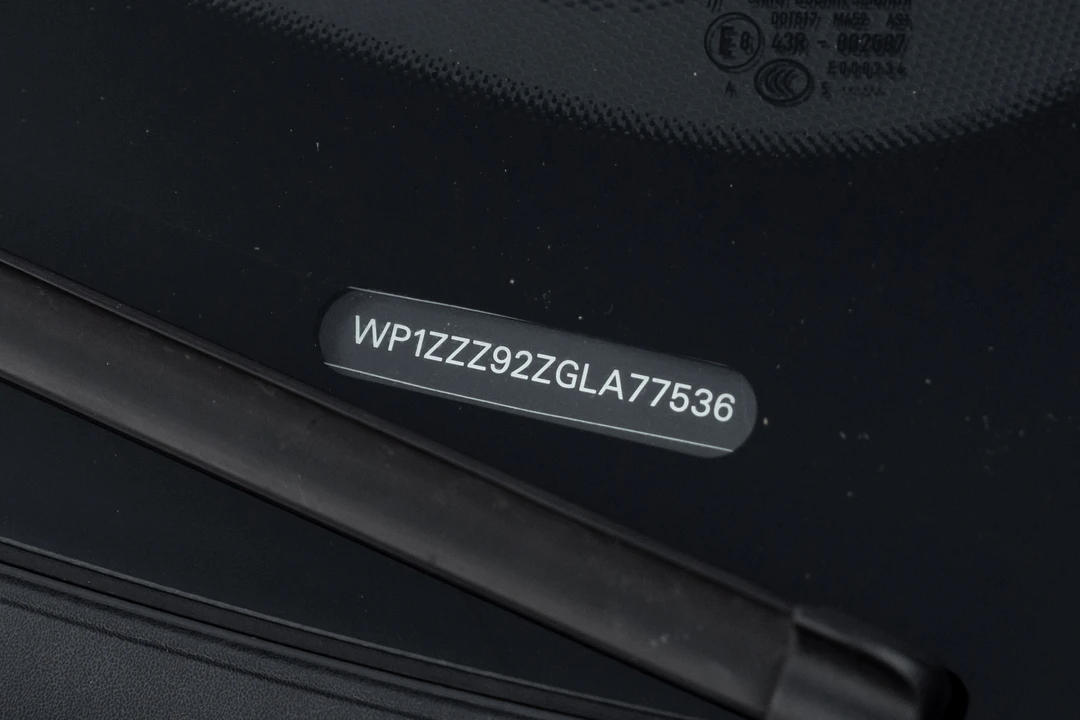 2015 Porsche 958 Cayenne GTS - Image 14 of 31