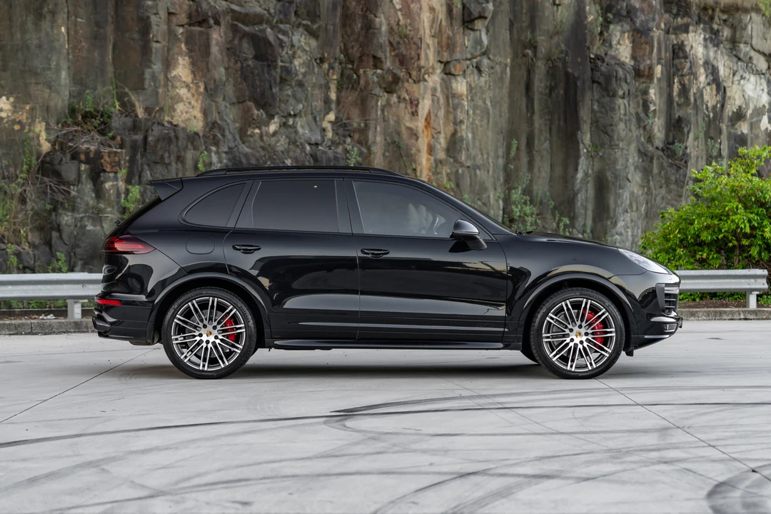 2015 Porsche 958 Cayenne GTS - Image 8 of 31