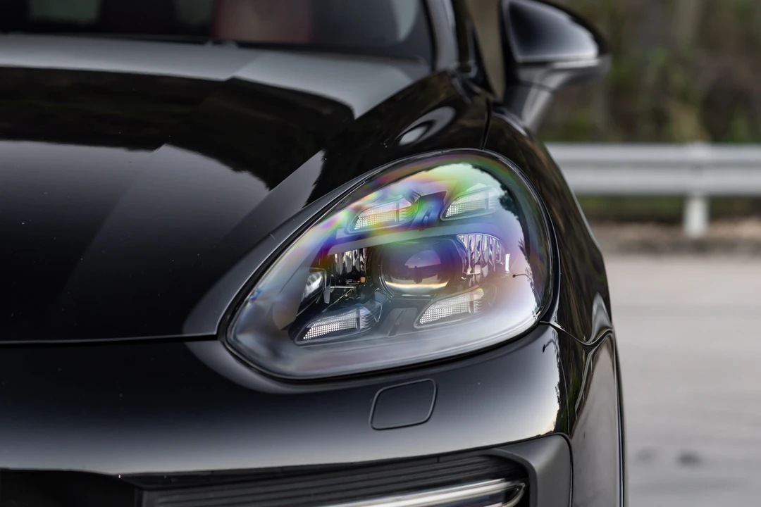 2015 Porsche 958 Cayenne GTS - Image 30 of 31