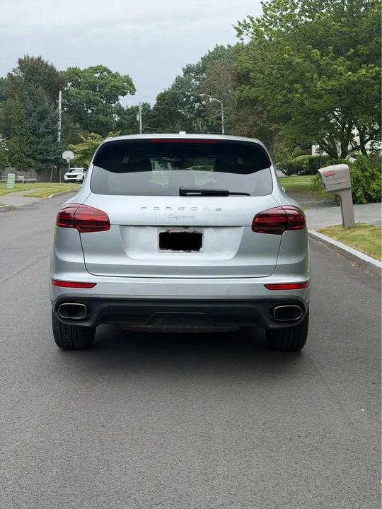 2015 Porsche 958 Cayenne - Image 8 of 11