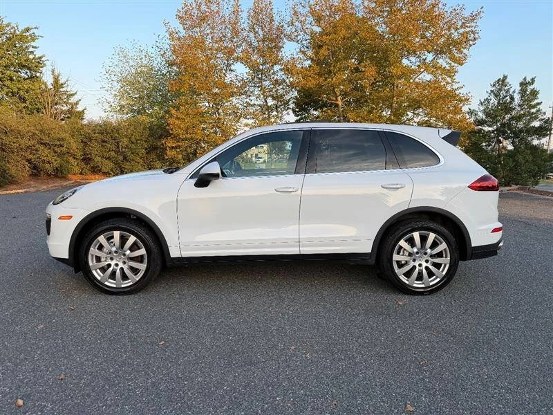 2015 Porsche 958 Cayenne - Image 2 of 20
