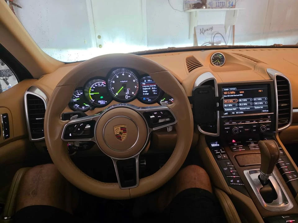 2015 Porsche 958 Cayenne - Image 5 of 12